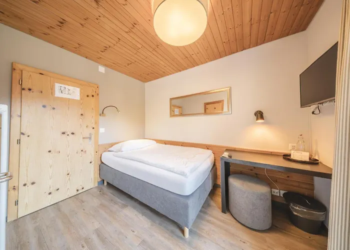 Quellenhof - Self Check-in & Adults Only 3* 아로사