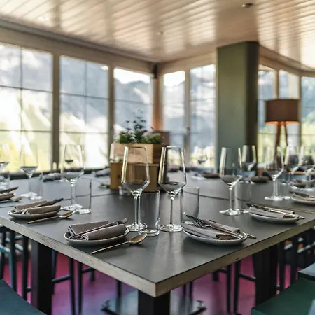 Quellenhof - Self Check-in & Adults Only מלון