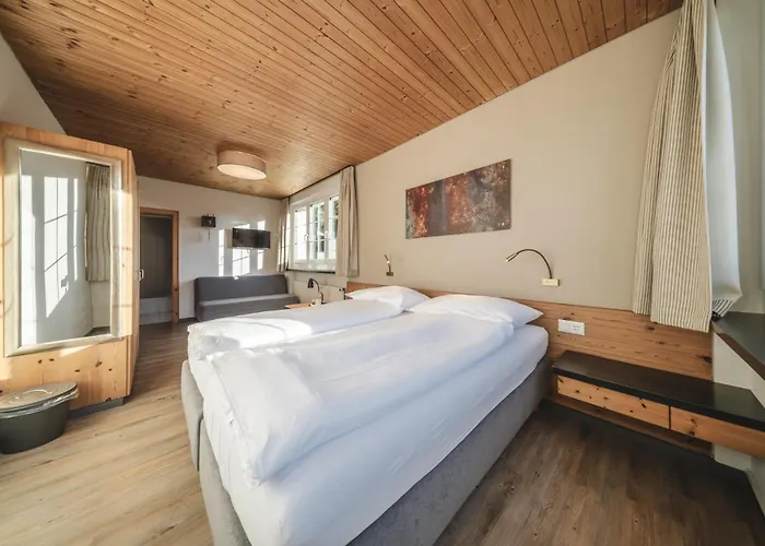 Szálloda Quellenhof - Self Check-in & Adults Only Arosa
